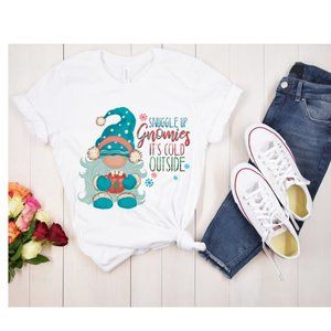 SNUGGLE UP GNOMIES IT'S COLD OUTSIDE POLYESTER GRAPHIC TEE